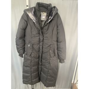 Bernardo Ecoplume Women's Medium Black Polyester Shiny Hood Puffer Coat with Bib